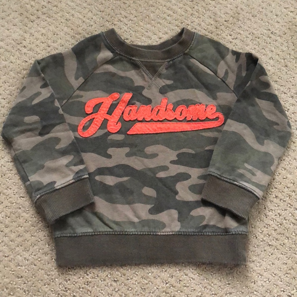 Carter’s 2T bundle clothes